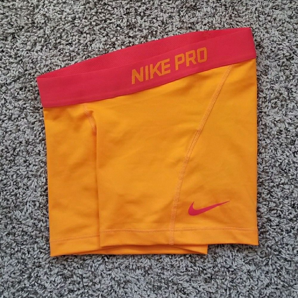 NWT! NIKE Pro Compression Shorts